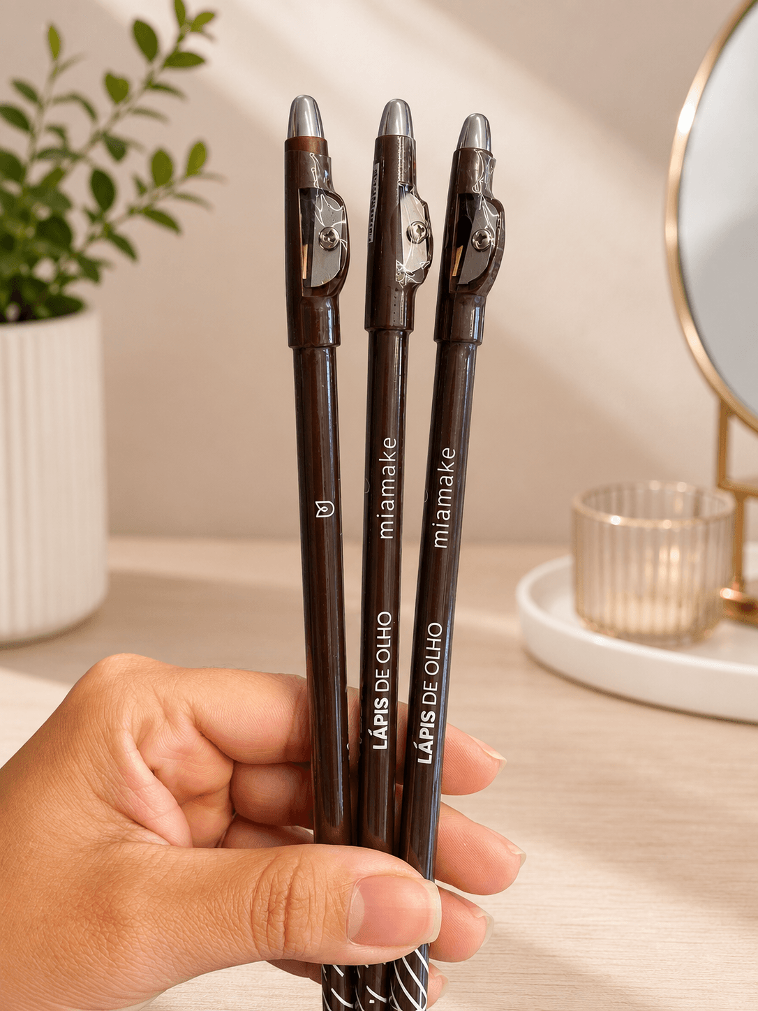 Lápis para Olhos – Mia Make (Marrom)